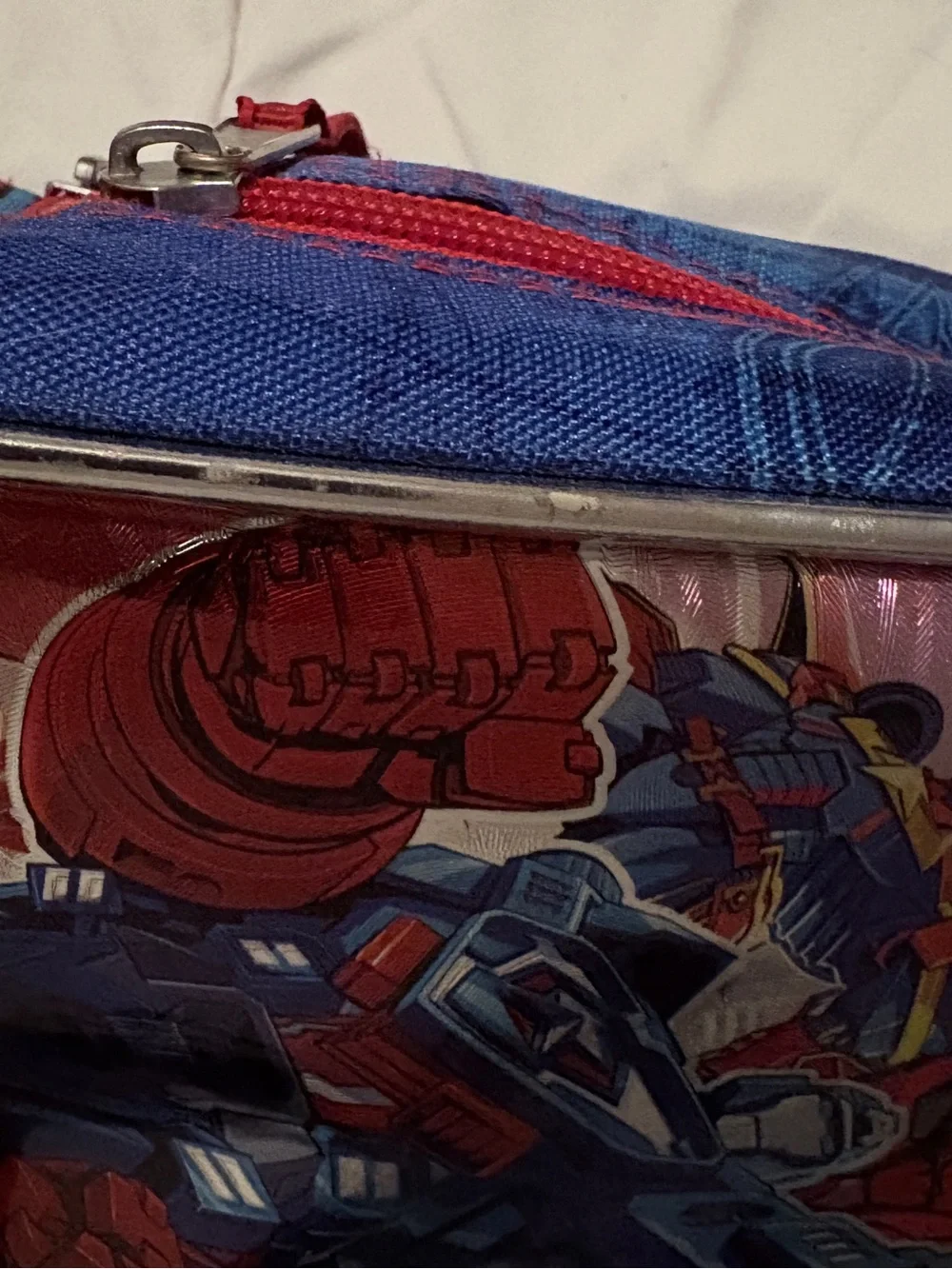 Marvel Avengers Holographic Kids Lunchbox - Blue, Red, Green